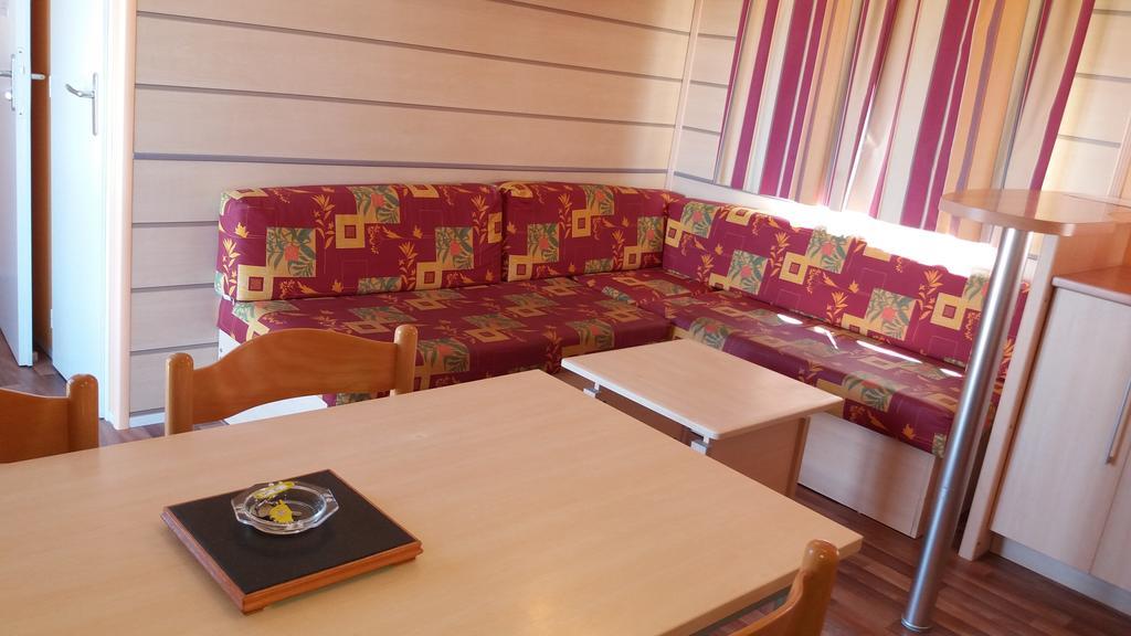 La Canardiere Casta Buitenkant foto